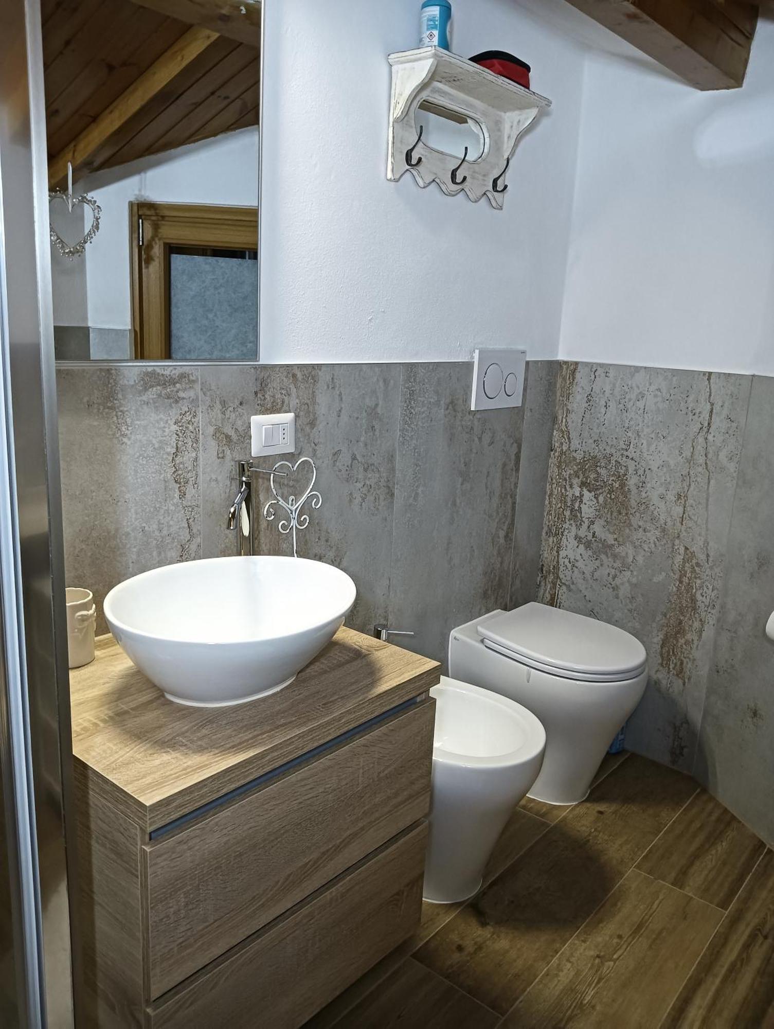 Al Cottage Oliveto Lario エクステリア 写真